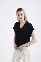 V Yaka Triko T-shirt