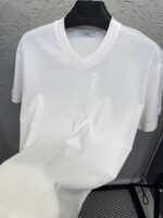 BEE ECRU V-yaka Basic T-shirt